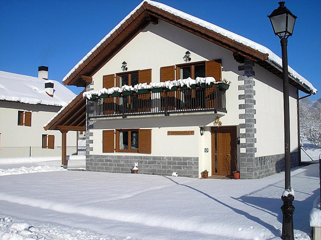 Casa Rural Irugoienea Espinal-Auzperri Eksteriør billede